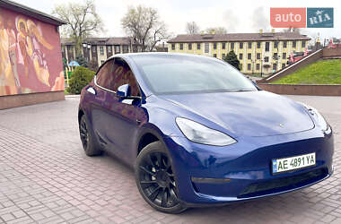 Позашляховик / Кросовер Tesla Model Y 2023 в 