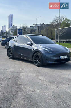 Внедорожник / Кроссовер Tesla Model Y 2021 в 