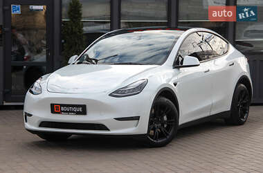 Внедорожник / Кроссовер Tesla Model Y 2021 в 