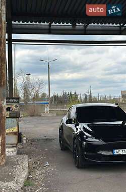 Позашляховик / Кросовер Tesla Model Y 2022 в 