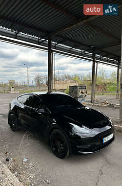Позашляховик / Кросовер Tesla Model Y 2022 в 