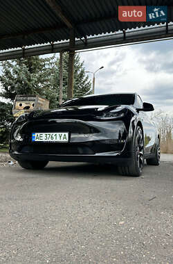 Позашляховик / Кросовер Tesla Model Y 2022 в 