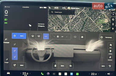Позашляховик / Кросовер Tesla Model Y 2022 в 