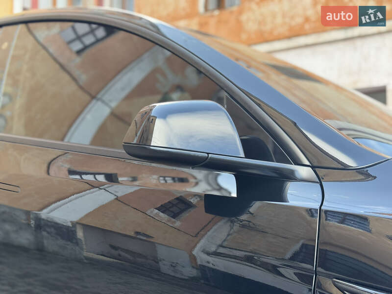 Внедорожник / Кроссовер Tesla Model Y 2022 в Дубно