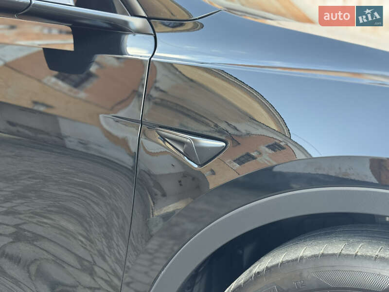Внедорожник / Кроссовер Tesla Model Y 2022 в Дубно
