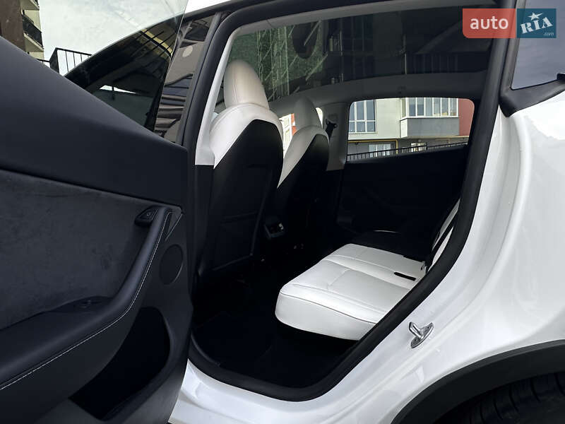 Внедорожник / Кроссовер Tesla Model Y 2023 в Львове фото 19 Внедорожник / Кроссовер Tesla Model Y 2023 в Львове