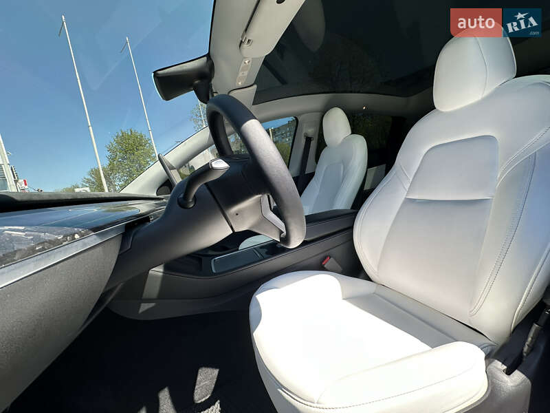 Внедорожник / Кроссовер Tesla Model Y 2021 в Кривом Роге