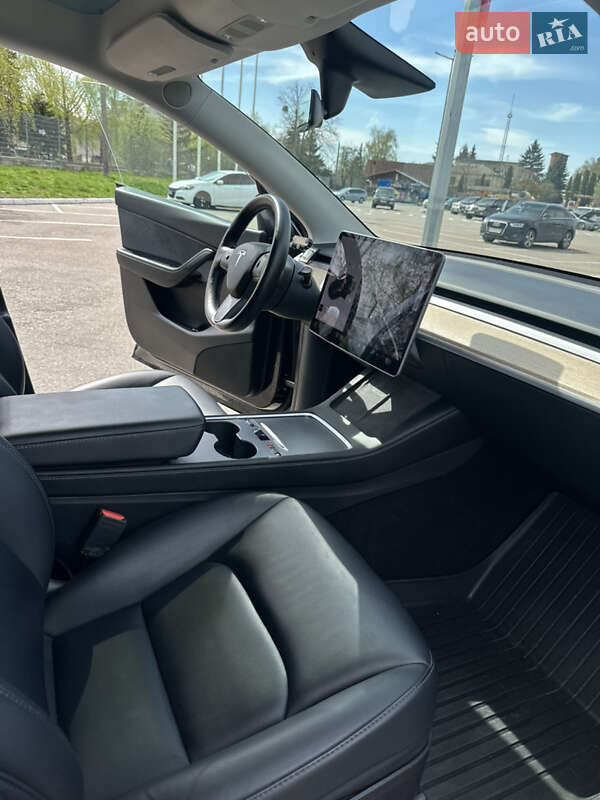 Позашляховик / Кросовер Tesla Model Y 2021 в Житомирі
