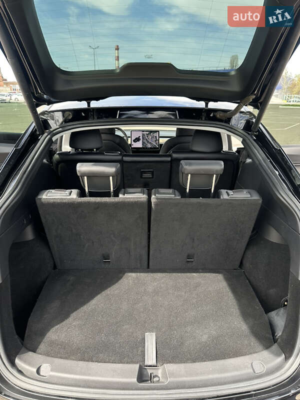 Позашляховик / Кросовер Tesla Model Y 2021 в Житомирі