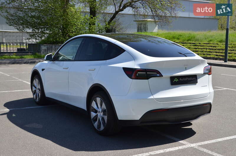 Внедорожник / Кроссовер Tesla Model Y 2022 в Киеве