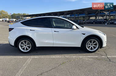 Внедорожник / Кроссовер Tesla Model Y 2023 в 