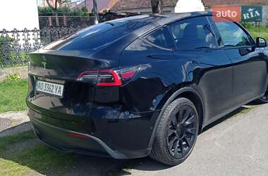 Внедорожник / Кроссовер Tesla Model Y 2021 в 