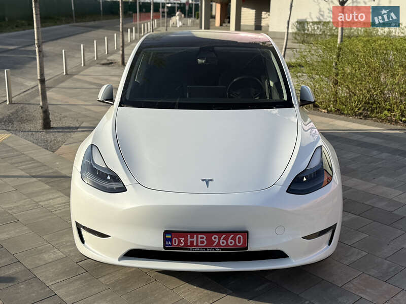 Внедорожник / Кроссовер Tesla Model Y 2023 в Киеве