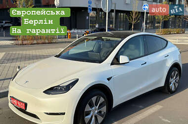 Внедорожник / Кроссовер Tesla Model Y 2023 в 