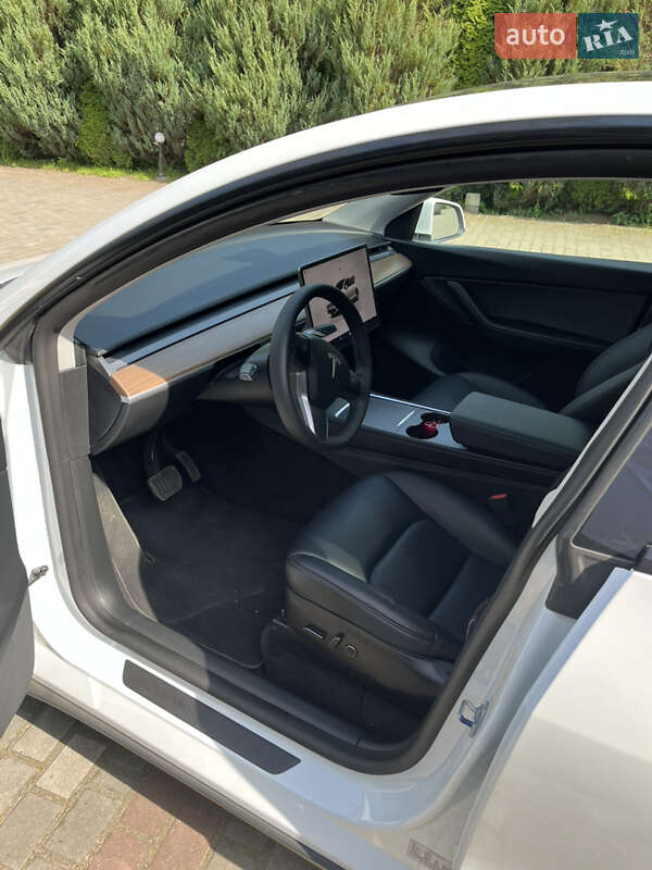 Позашляховик / Кросовер Tesla Model Y 2022 в Самборі