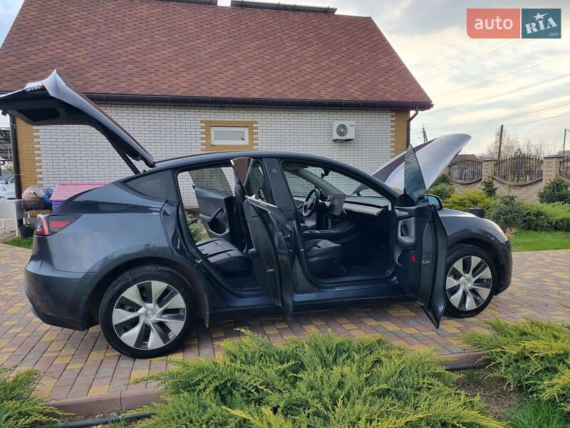 Внедорожник / Кроссовер Tesla Model Y 2023 в Новомосковске