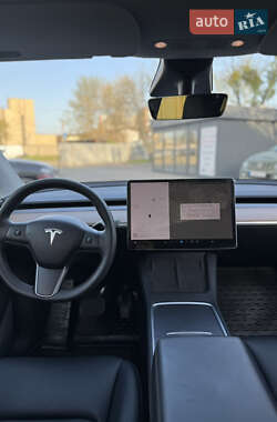 Внедорожник / Кроссовер Tesla Model Y 2021 в 