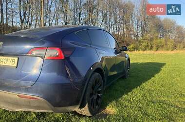 Внедорожник / Кроссовер Tesla Model Y 2024 в 