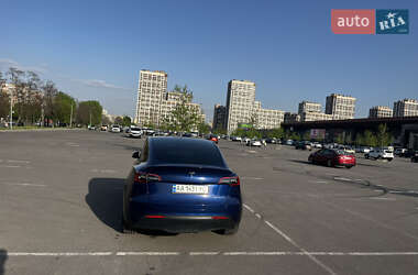 Внедорожник / Кроссовер Tesla Model Y 2021 в 