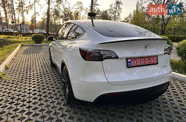 Внедорожник / Кроссовер Tesla Model Y 2024 в 