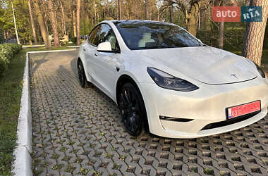 Внедорожник / Кроссовер Tesla Model Y 2024 в 
