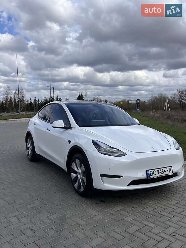 Внедорожник / Кроссовер Tesla Model Y 2022 в 