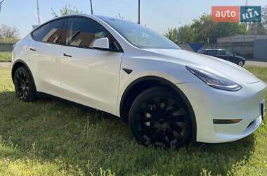 Позашляховик / Кросовер Tesla Model Y 2023 в 