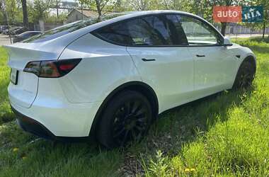Позашляховик / Кросовер Tesla Model Y 2023 в 