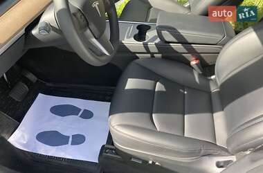 Позашляховик / Кросовер Tesla Model Y 2023 в 