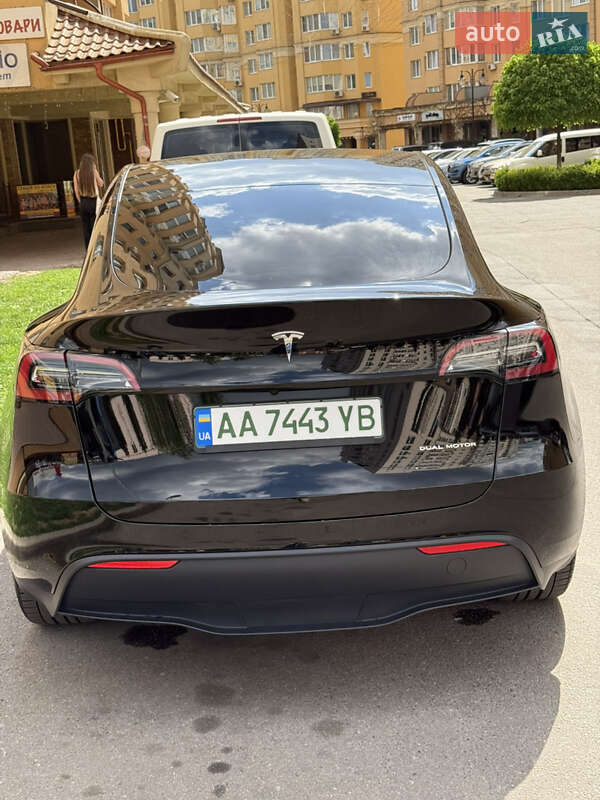 Внедорожник / Кроссовер Tesla Model Y 2022 в Киеве