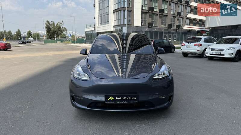 Tesla Model Y 2021