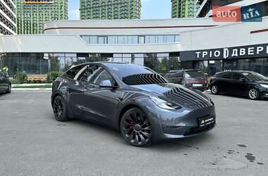 Внедорожник / Кроссовер Tesla Model Y 2021 в 