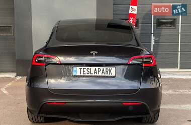 Внедорожник / Кроссовер Tesla Model Y 2024 в 