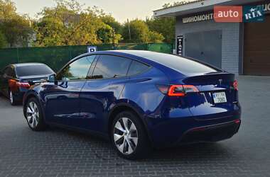 Внедорожник / Кроссовер Tesla Model Y 2021 в 