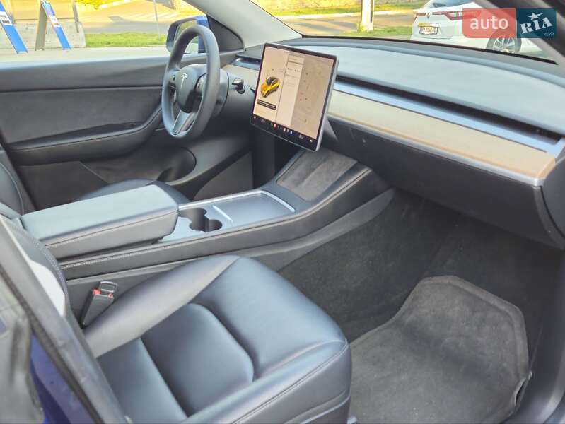 Внедорожник / Кроссовер Tesla Model Y 2021 в Обухове