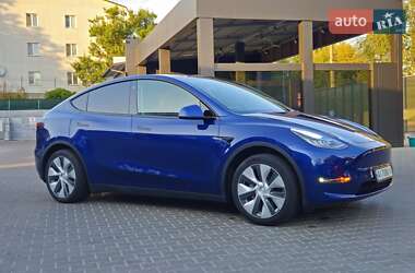 Внедорожник / Кроссовер Tesla Model Y 2021 в 