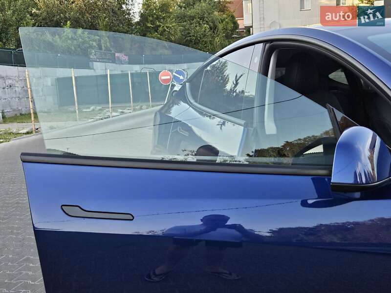 Внедорожник / Кроссовер Tesla Model Y 2021 в Обухове