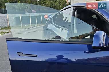 Внедорожник / Кроссовер Tesla Model Y 2021 в 