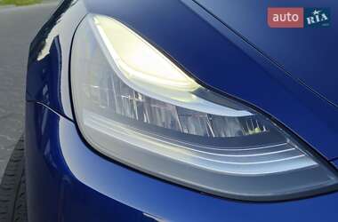 Внедорожник / Кроссовер Tesla Model Y 2021 в 