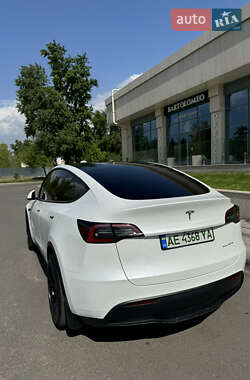 Внедорожник / Кроссовер Tesla Model Y 2021 в 