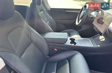 Внедорожник / Кроссовер Tesla Model Y 2023 в 