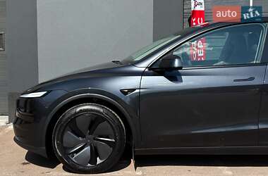 Внедорожник / Кроссовер Tesla Model Y 2025 в 