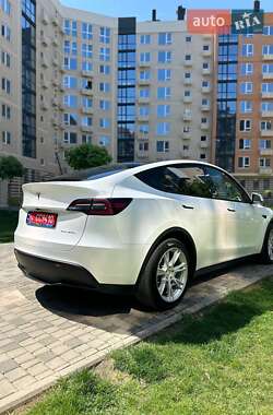 Внедорожник / Кроссовер Tesla Model Y 2023 в 