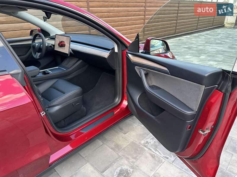 Внедорожник / Кроссовер Tesla Model Y 2024 в Коростене фото 16 Внедорожник / Кроссовер Tesla Model Y 2024 в Коростене