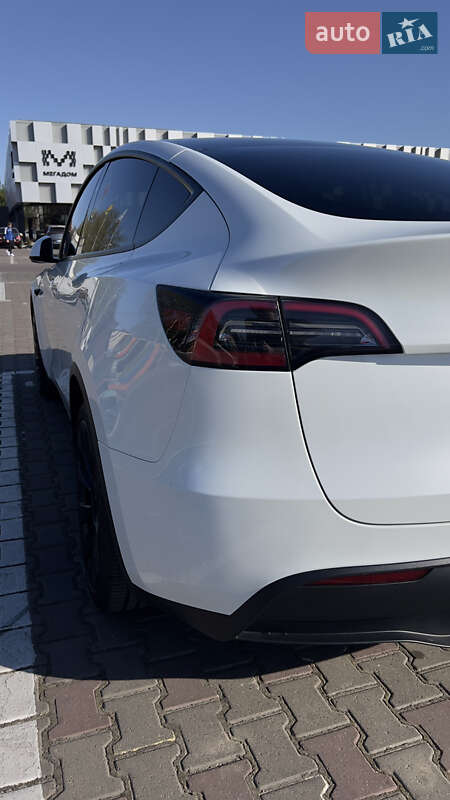 Внедорожник / Кроссовер Tesla Model Y 2024 в Одессе