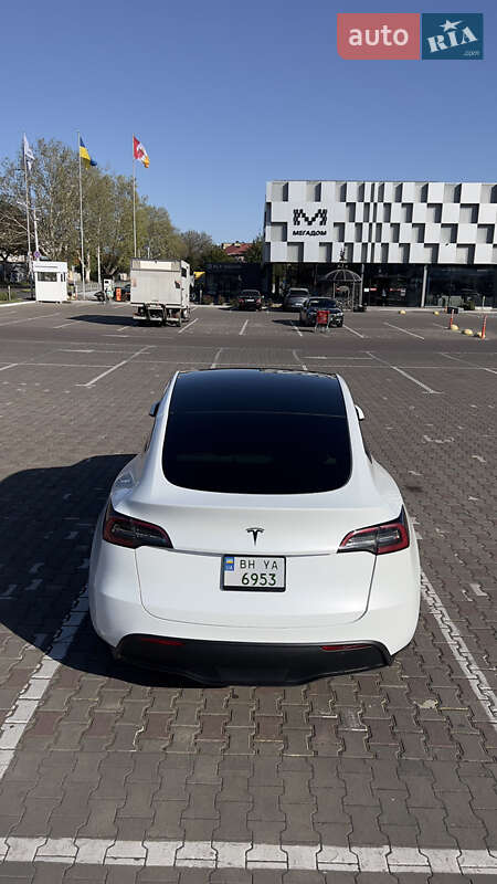 Внедорожник / Кроссовер Tesla Model Y 2024 в Одессе