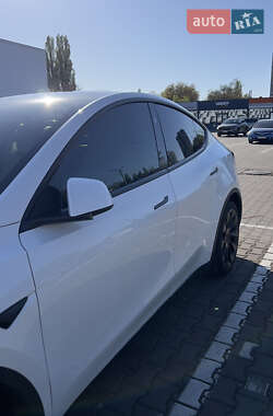 Внедорожник / Кроссовер Tesla Model Y 2024 в 
