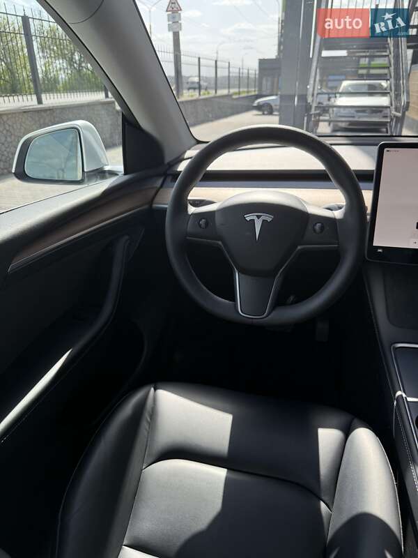 Внедорожник / Кроссовер Tesla Model Y 2022 в Белой Церкви фото 4 Внедорожник / Кроссовер Tesla Model Y 2022 в Белой Церкви