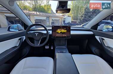 Позашляховик / Кросовер Tesla Model Y 2022 в 