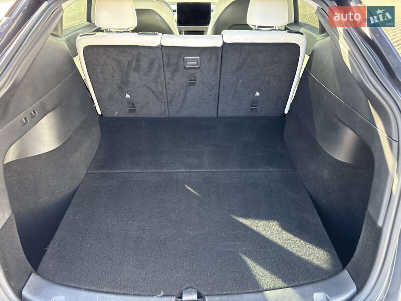 Внедорожник / Кроссовер Tesla Model Y 2020 в Луцке